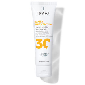 DISCOVERY Kosteuttava, mattapinnan antava päivävoide DAILY PREVENTION SPF 30